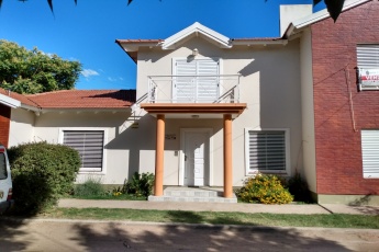 Zitarrosa 1485 Villa Santillan, La Pampa, 6300, 5 Habitaciones Habitaciones, ,Casa,En Venta,1039