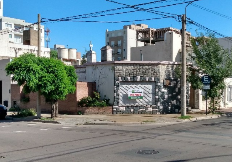 Rivadavia esq. O'higgins centro, La Pampa, 6300, 2 Habitaciones Habitaciones, ,Casa,En Venta,1049